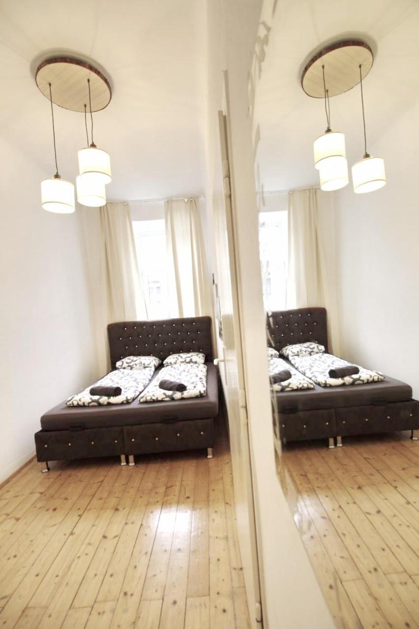 Comfortable Rooms Near Schoenbrunn Palace Hl Вена Экстерьер фото