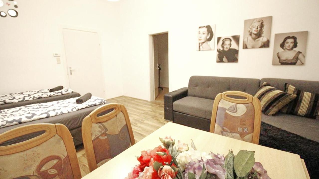Comfortable Rooms Near Schoenbrunn Palace Hl Вена Экстерьер фото