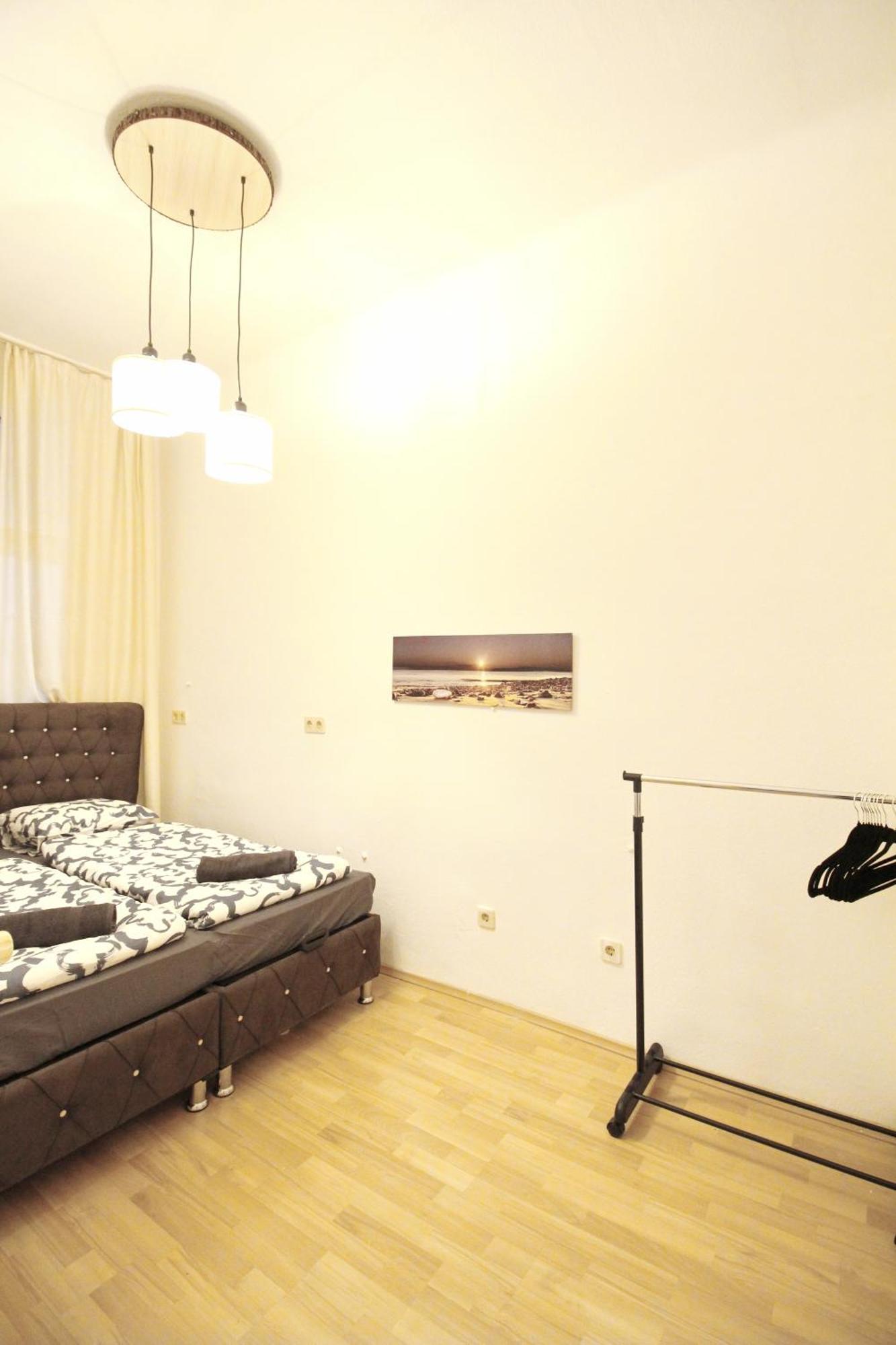 Comfortable Rooms Near Schoenbrunn Palace Hl Вена Экстерьер фото